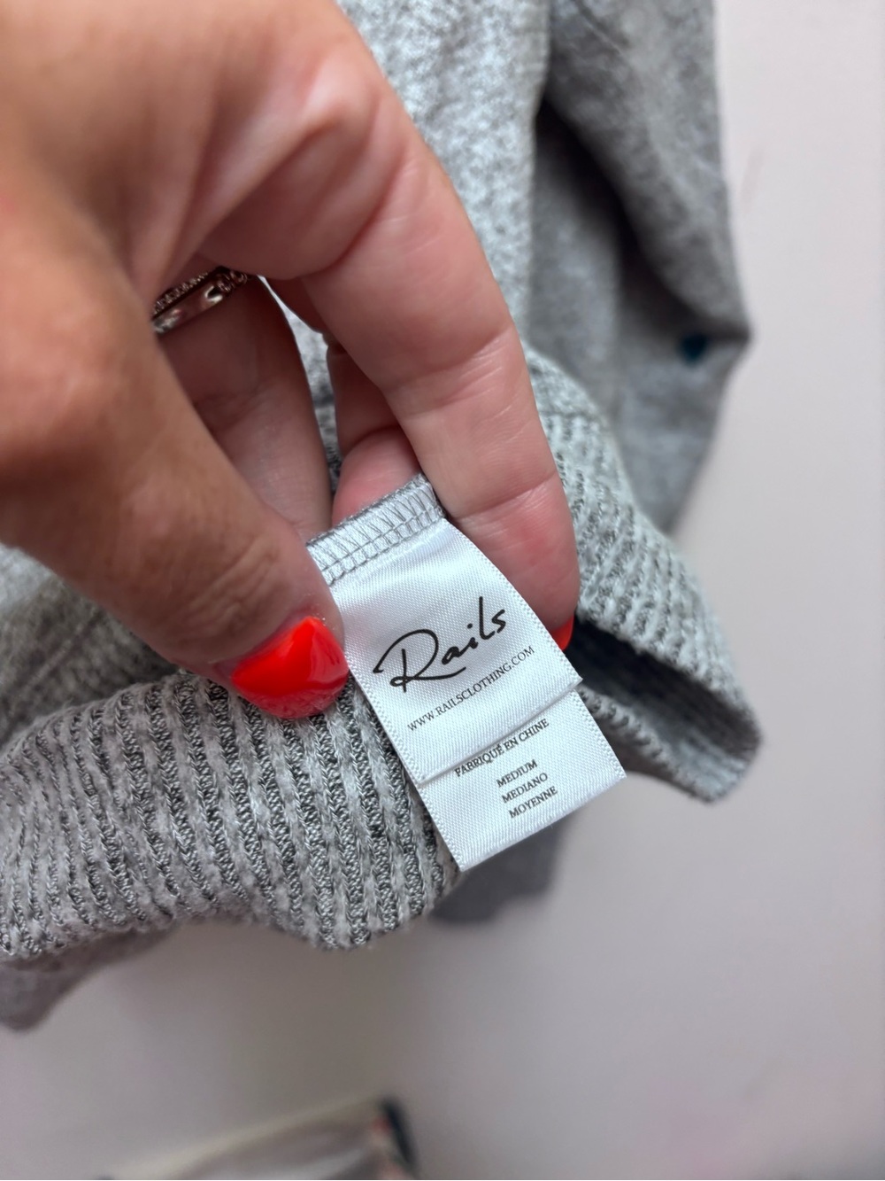 Rails Mika Heart Embroidery Sweatshirt - Picture 10 of 12